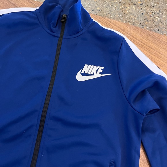 Unisex Old-School Nike Zip-Up - Men’s size SMALL - Picture 3 of 8